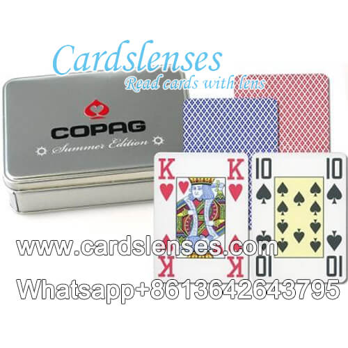 Copag Summer Edition giocando a carte