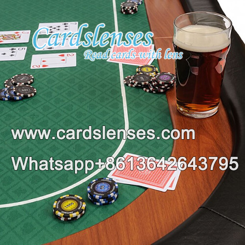 mesa de poker con camara oculta para ver las marcas previstas